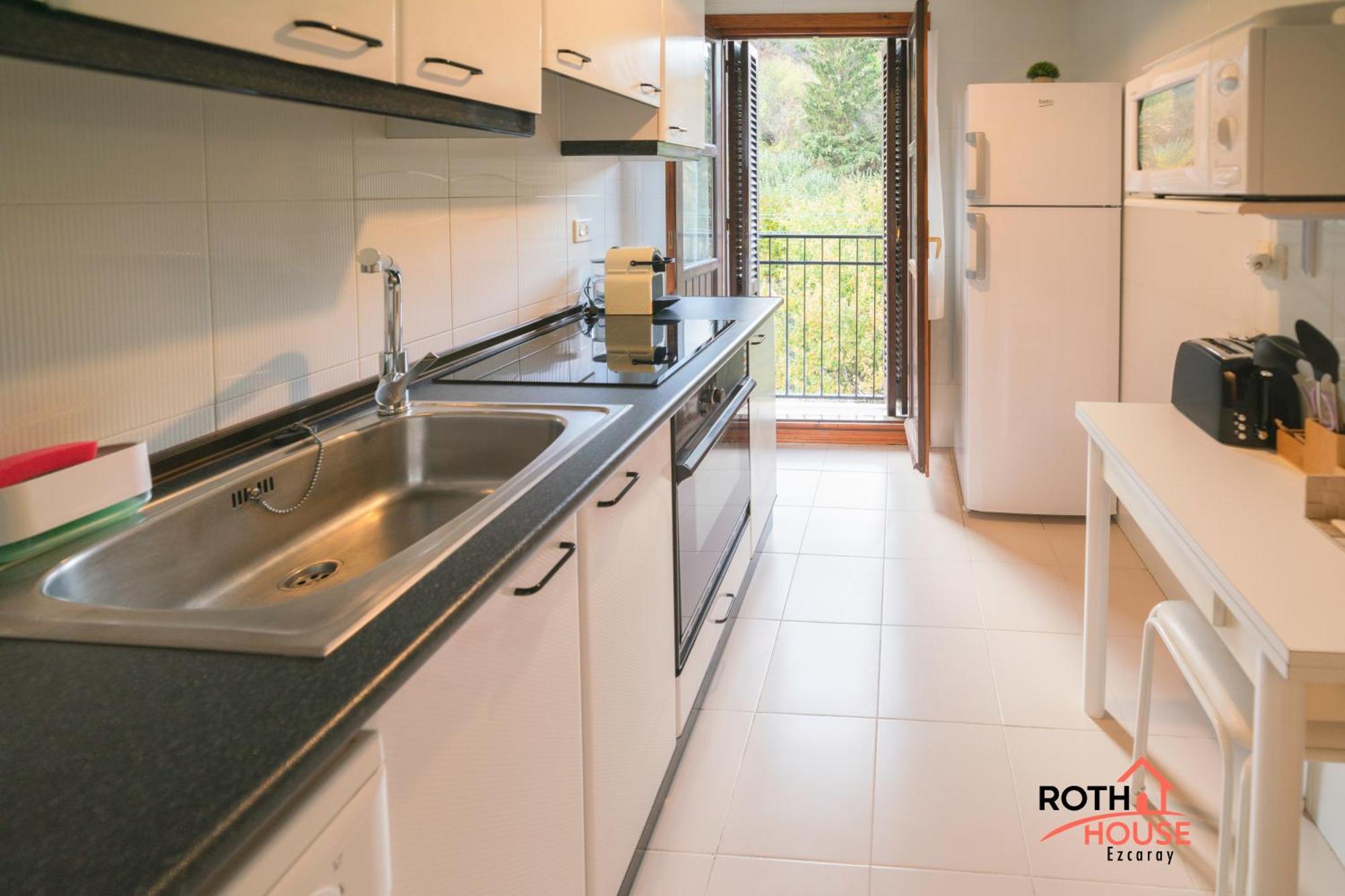 Roth House Apartment *